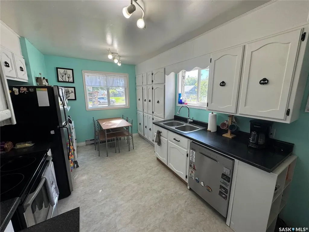 116 Elizabeth Avenue Naicam SK S0K 2Z0