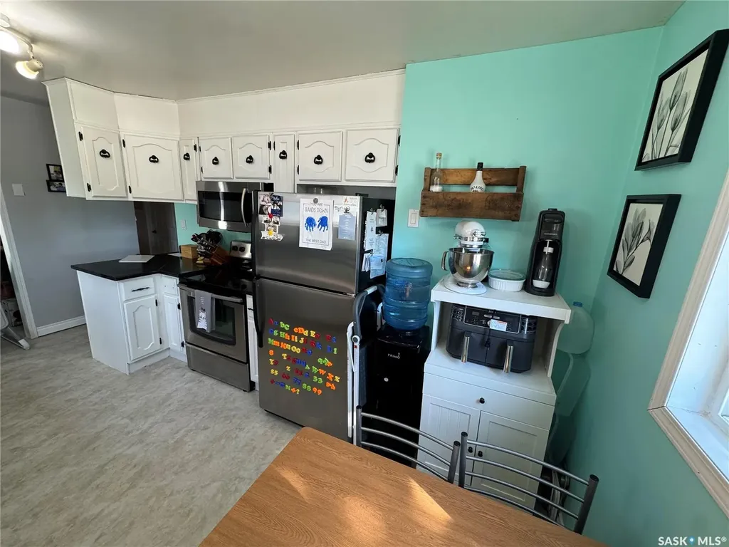 116 Elizabeth Avenue Naicam SK S0K 2Z0
