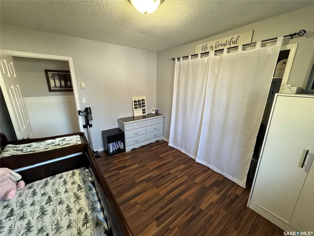 116 Elizabeth Avenue Naicam SK S0K 2Z0