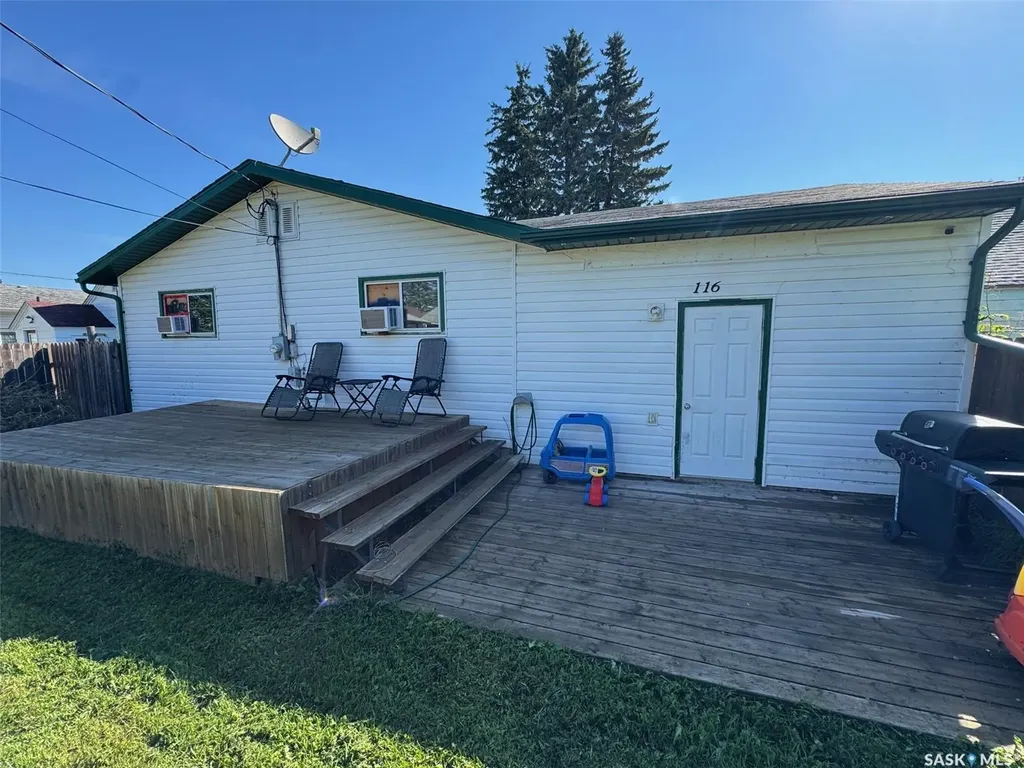 116 Elizabeth Avenue Naicam SK S0K 2Z0
