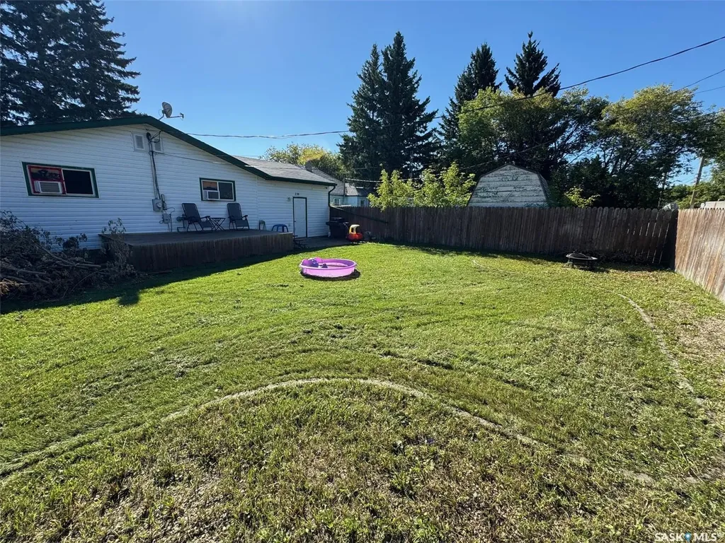 116 Elizabeth Avenue Naicam SK S0K 2Z0