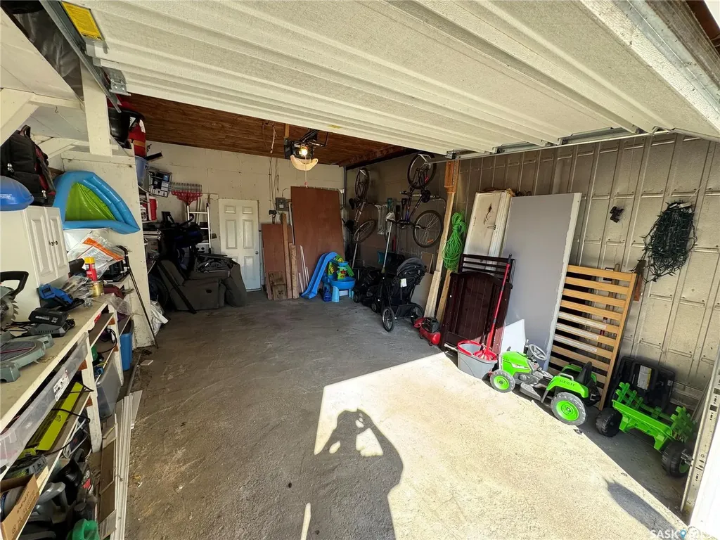 116 Elizabeth Avenue Naicam SK S0K 2Z0