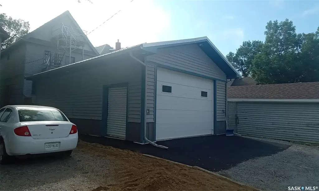 2230 Retallack Street Regina SK S4T 0C7