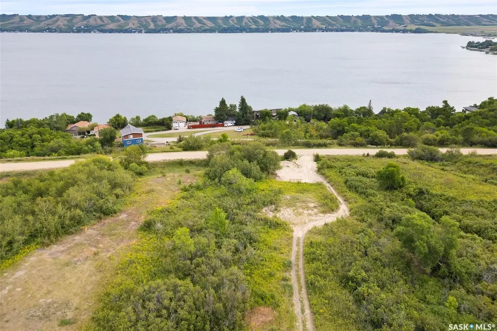 621 Berry Hills Road Katepwa Beach SK S0G 1S0