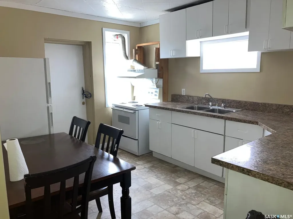 205 1st Avenue W Nipawin SK S0E 1E0