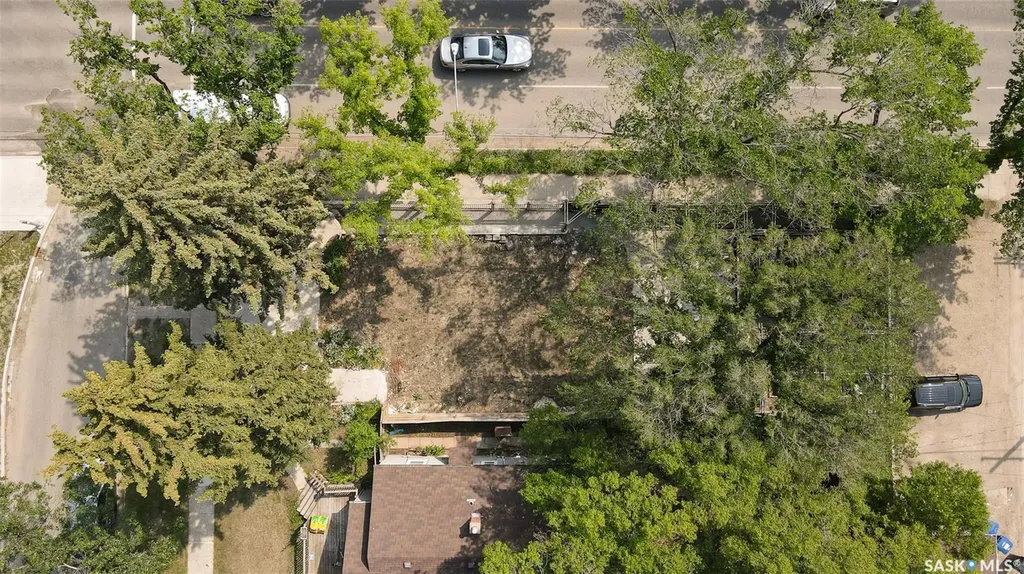 928 Main Street Saskatoon SK S7H 0K5