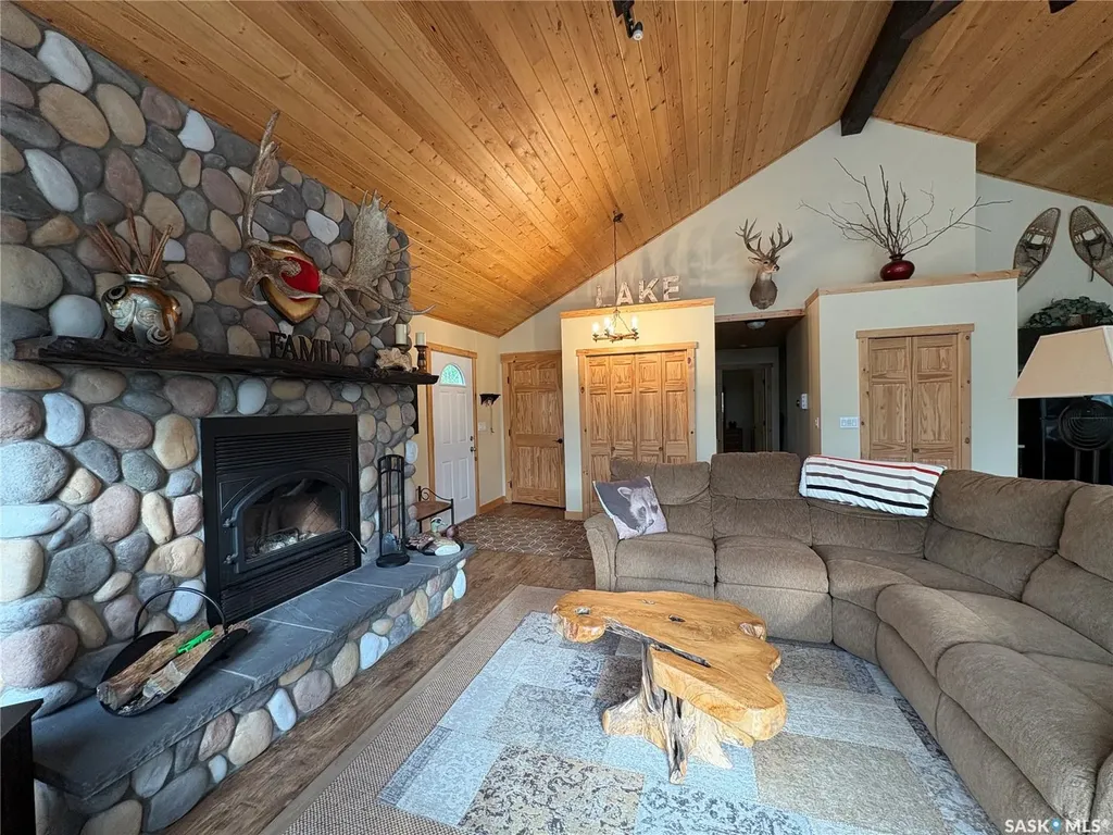 5 Sunset Drive Big River Rm No. 555 SK S0J 0E0