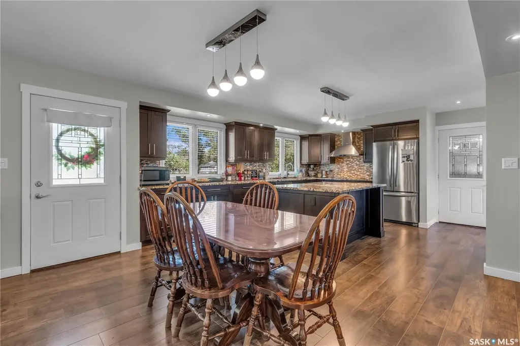 103 1st Street Limerick SK S0H 2P0