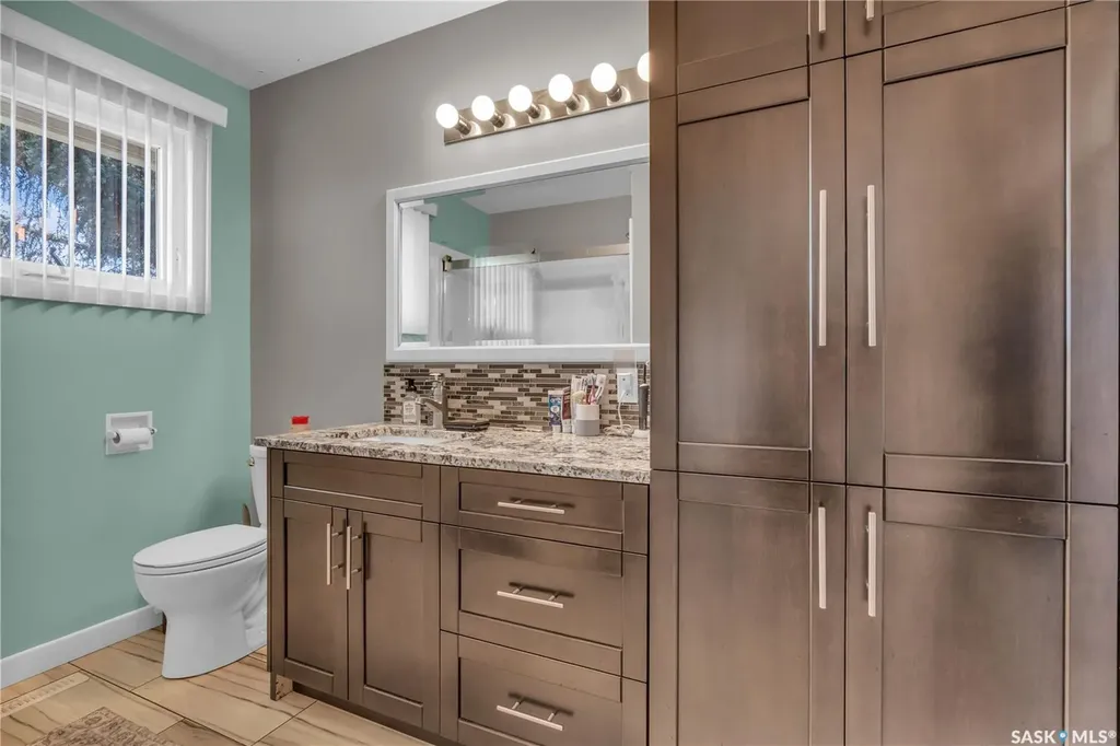 103 1st Street Limerick SK S0H 2P0