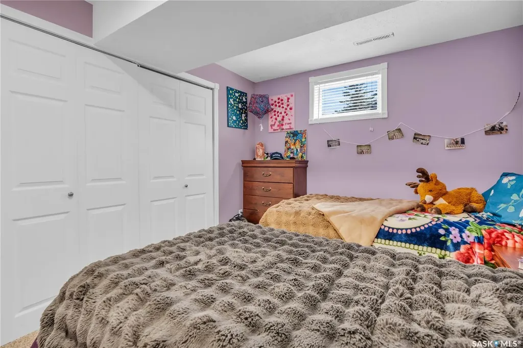 103 1st Street Limerick SK S0H 2P0