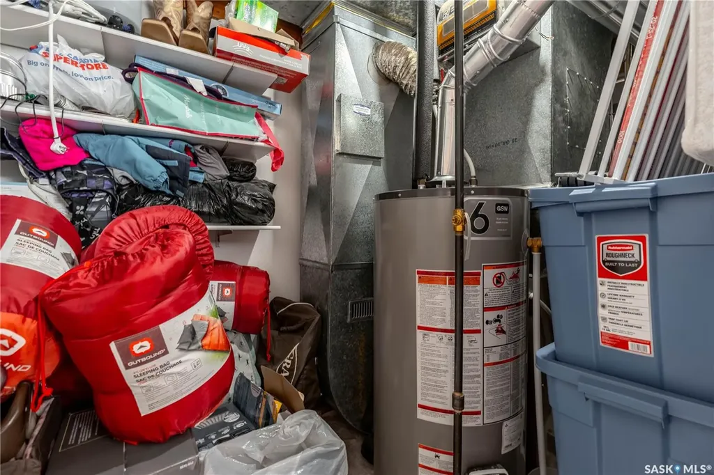 103 1st Street Limerick SK S0H 2P0