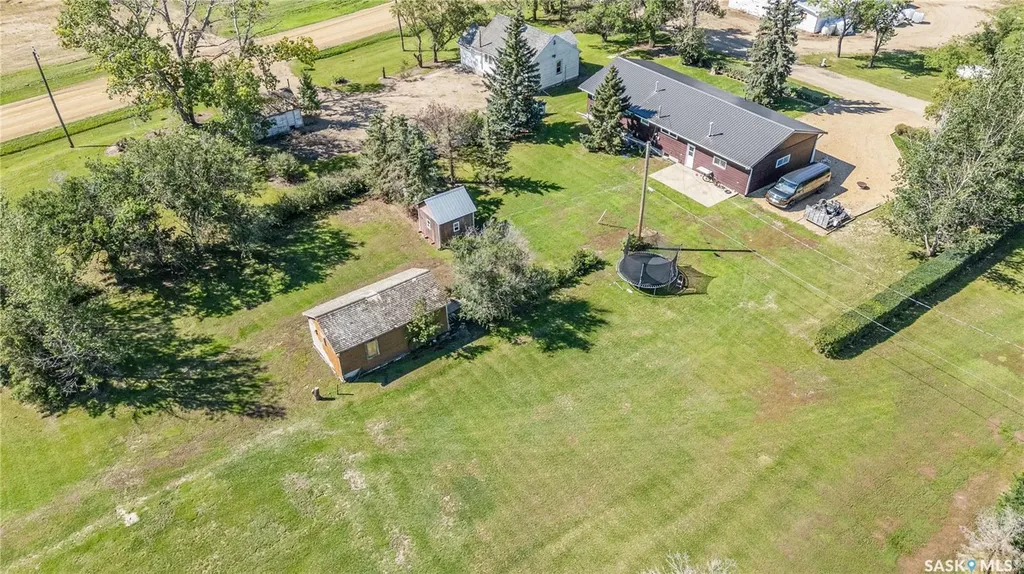 103 1st Street Limerick SK S0H 2P0