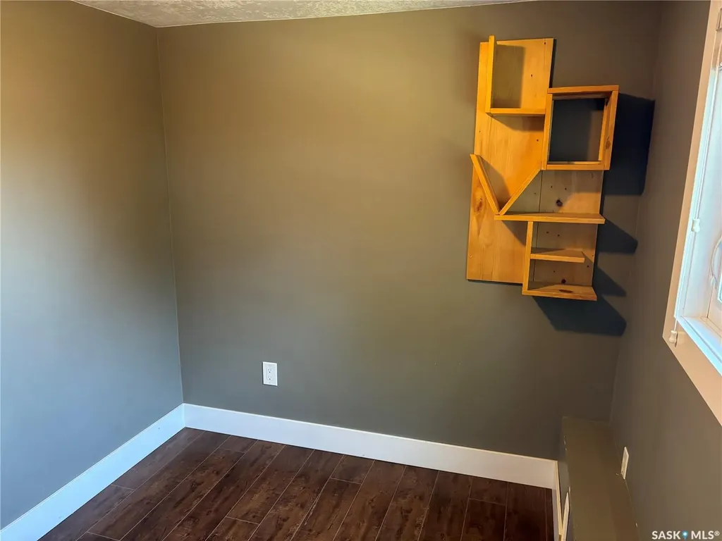 210 6th Avenue SW Eston SK S0L 1A0