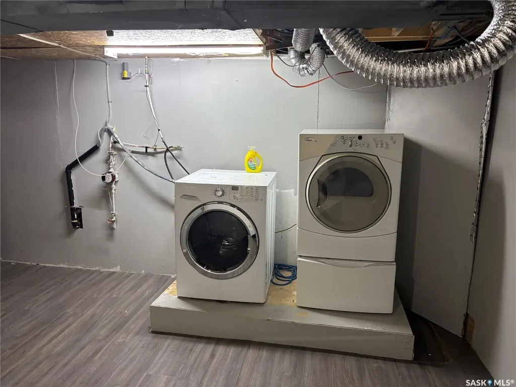 210 6th Avenue SW Eston SK S0L 1A0