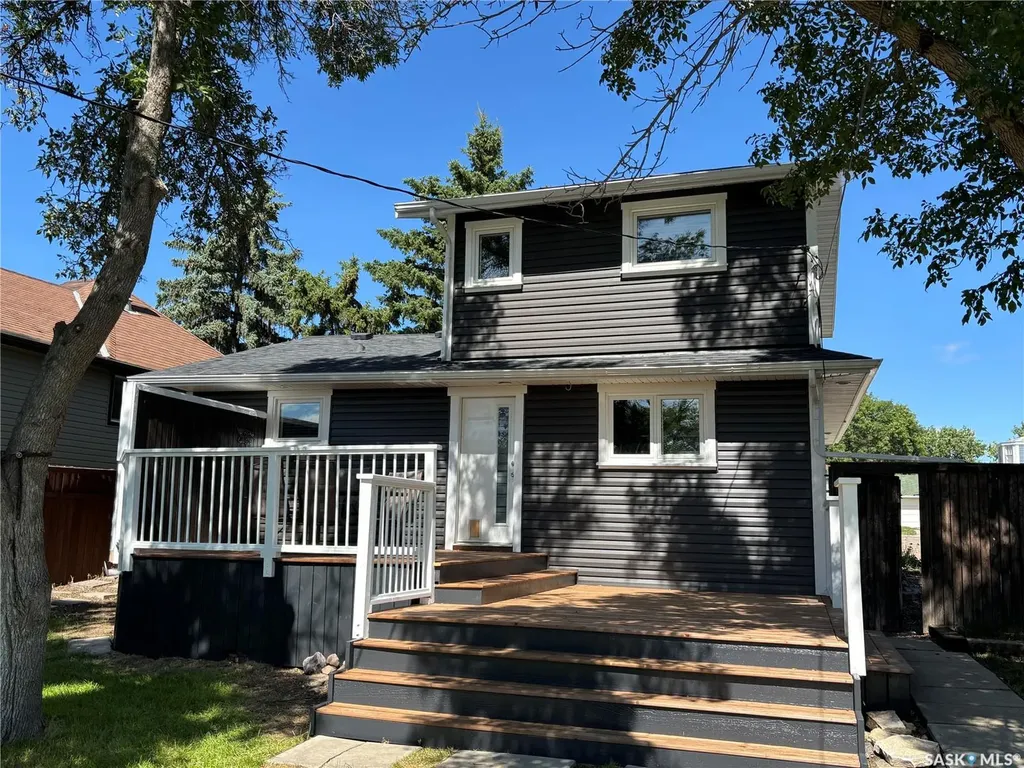 210 6th Avenue SW Eston SK S0L 1A0