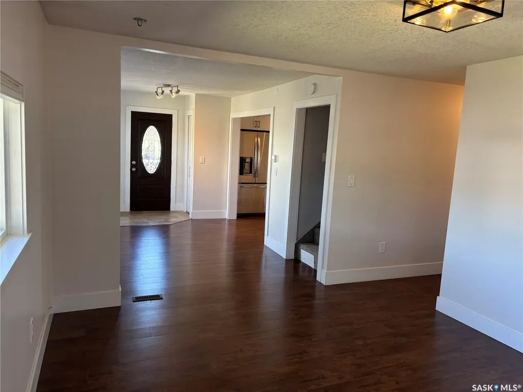 210 6th Avenue SW Eston SK S0L 1A0