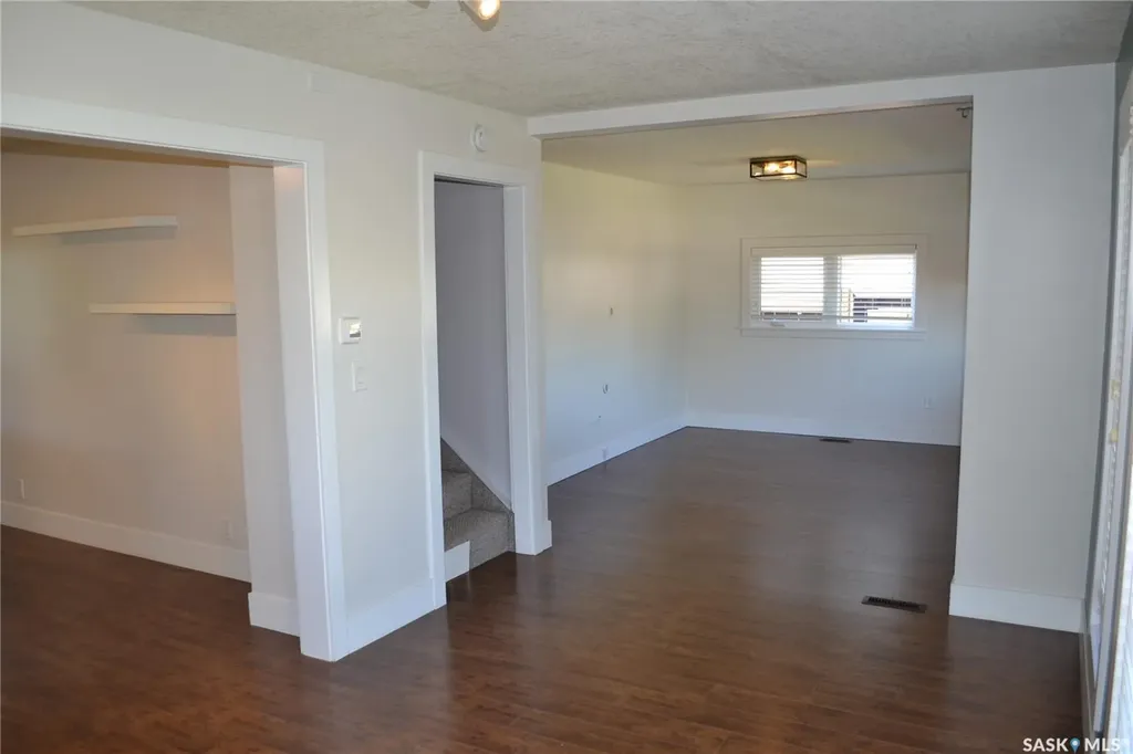 210 6th Avenue SW Eston SK S0L 1A0