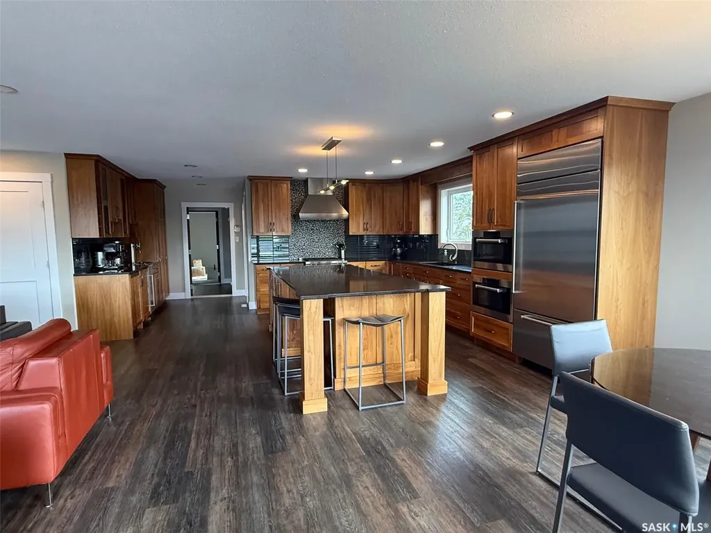 808 La Ronge Avenue La Ronge SK S0J 1L0