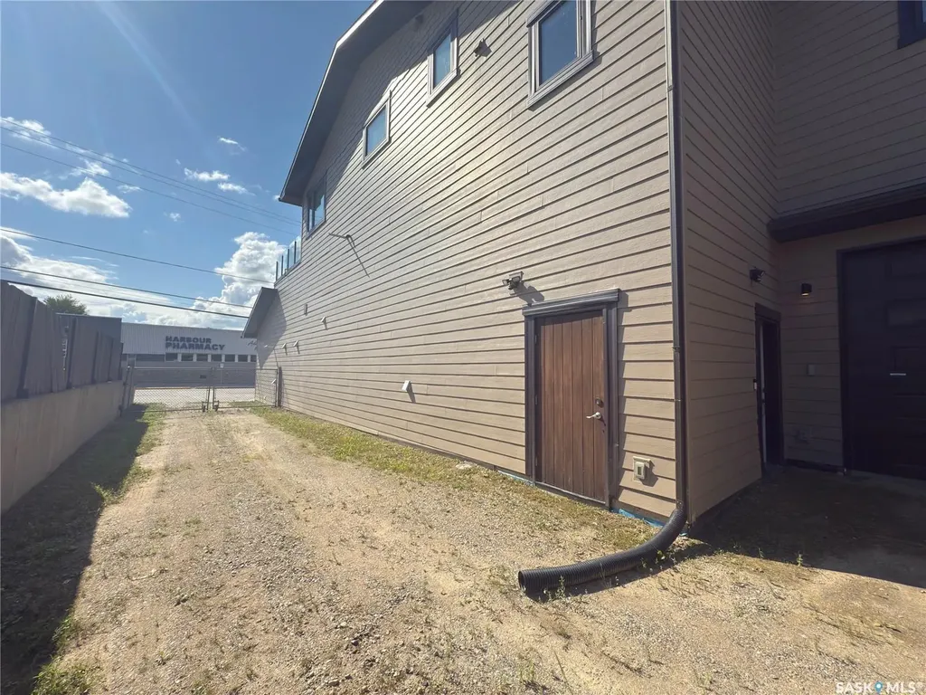 808 La Ronge Avenue La Ronge SK S0J 1L0