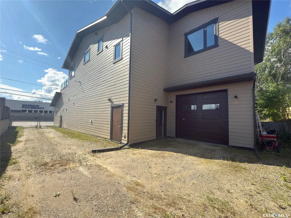 808 La Ronge Avenue La Ronge SK S0J 1L0