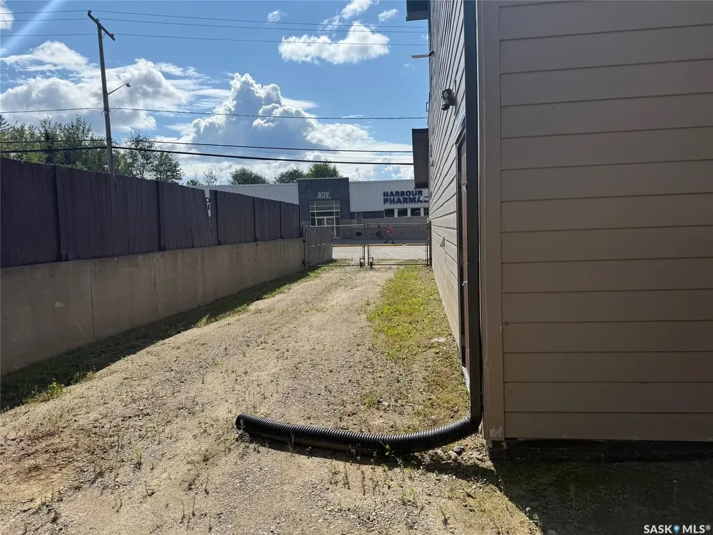 808 La Ronge Avenue La Ronge SK S0J 1L0
