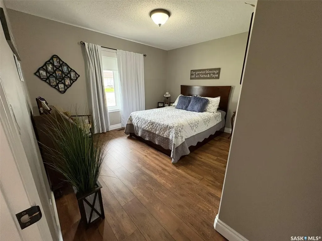 222 3rd Avenue Glaslyn SK S0M 0Y0