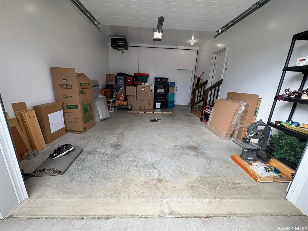 222 3rd Avenue Glaslyn SK S0M 0Y0