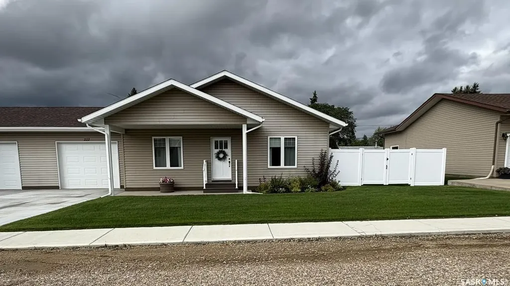222 3rd Avenue Glaslyn SK S0M 0Y0