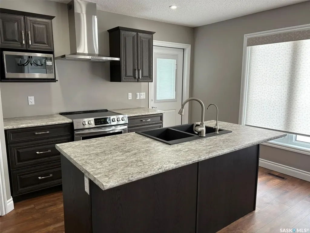 222 3rd Avenue Glaslyn SK S0M 0Y0
