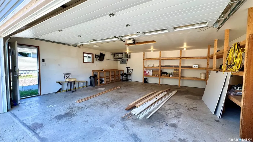 110 Stanley Street Elbow SK S0H 1J0