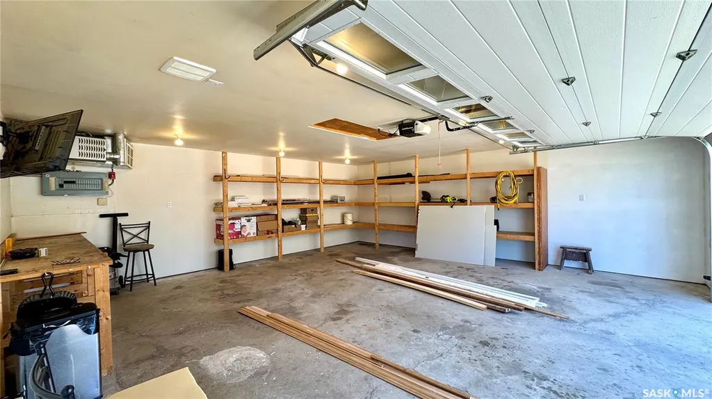 110 Stanley Street Elbow SK S0H 1J0