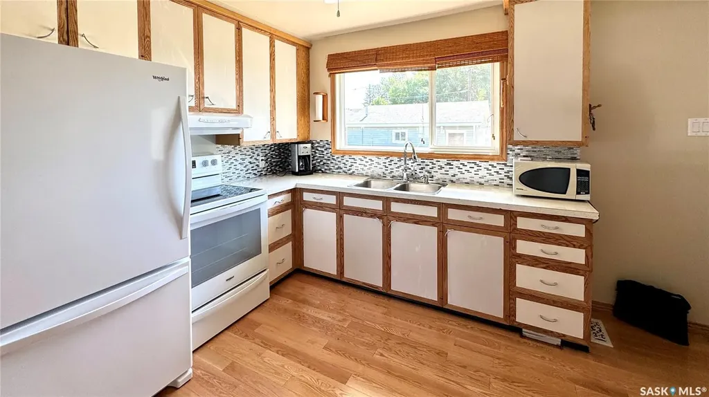 110 Stanley Street Elbow SK S0H 1J0