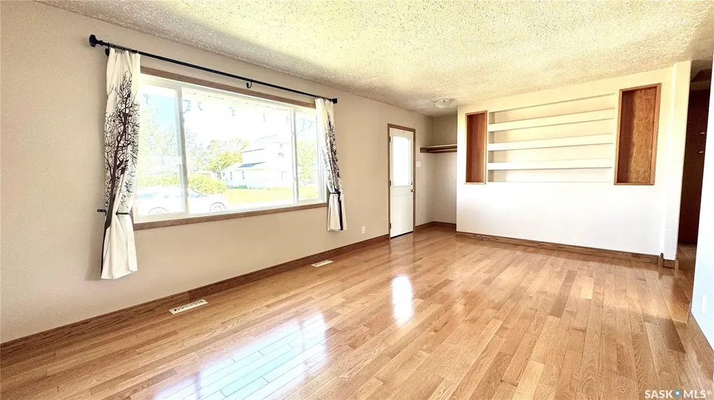 110 Stanley Street Elbow SK S0H 1J0