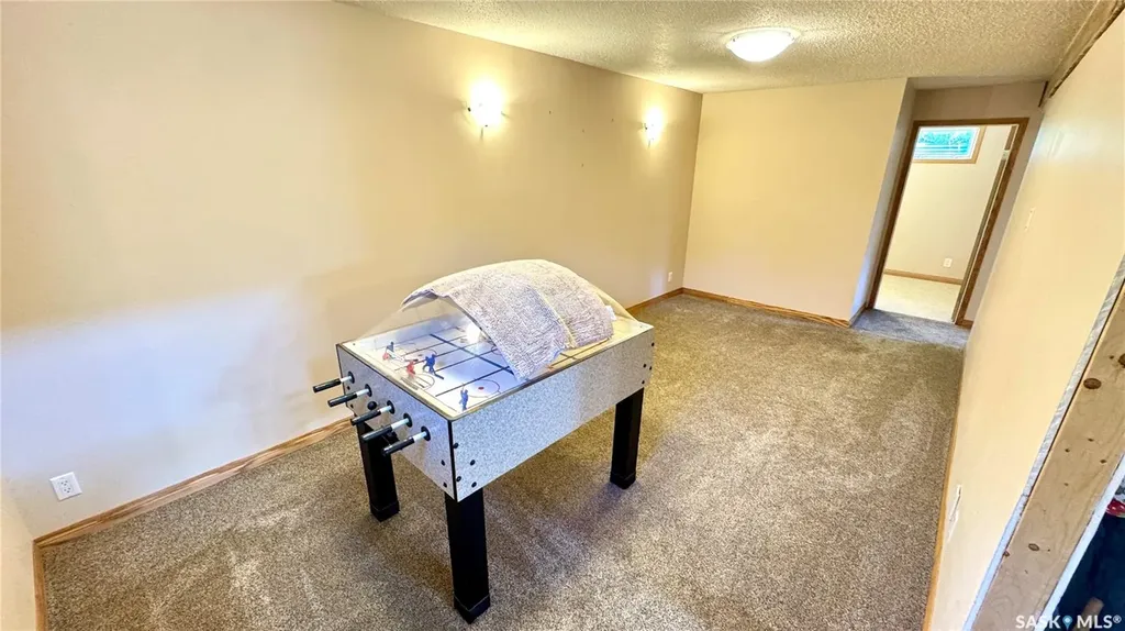 110 Stanley Street Elbow SK S0H 1J0