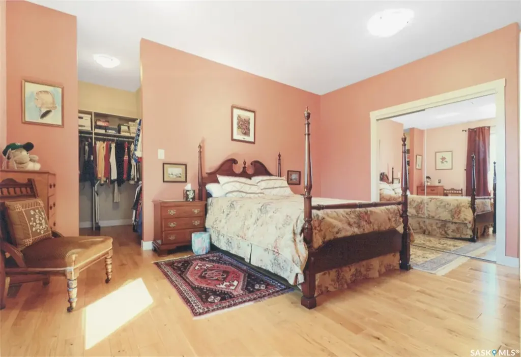 30 West Park Drive Battleford SK S0M 0E0