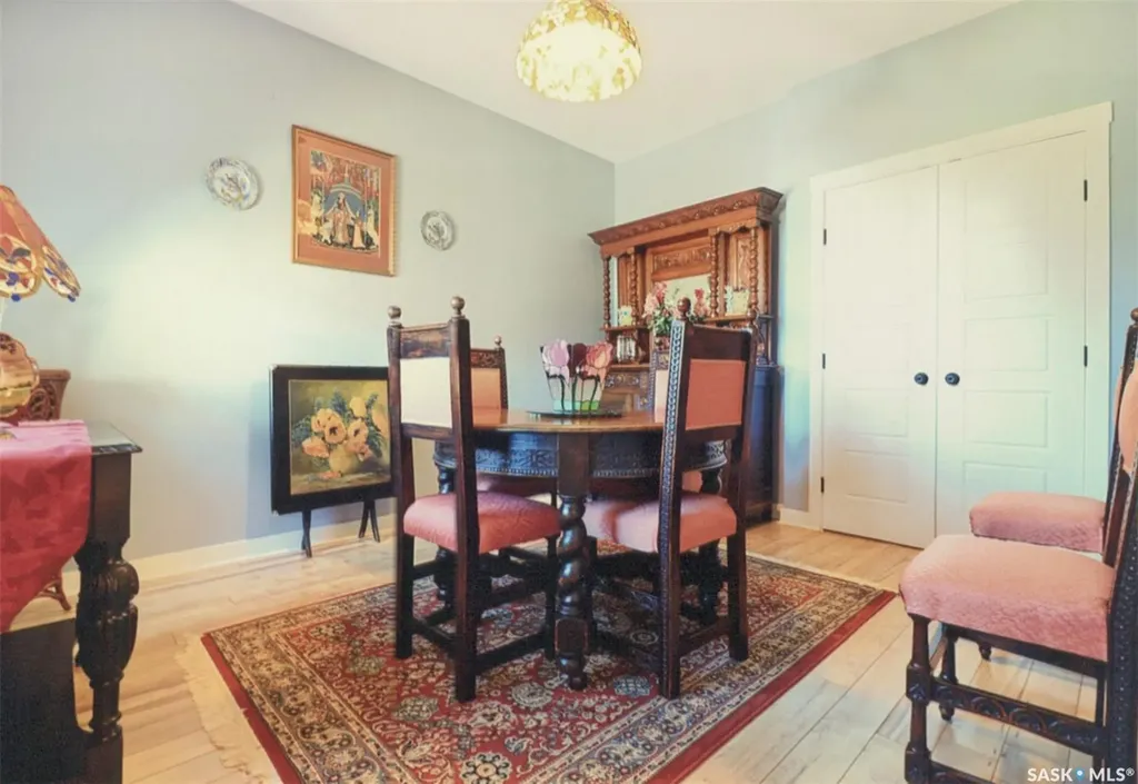 30 West Park Drive Battleford SK S0M 0E0