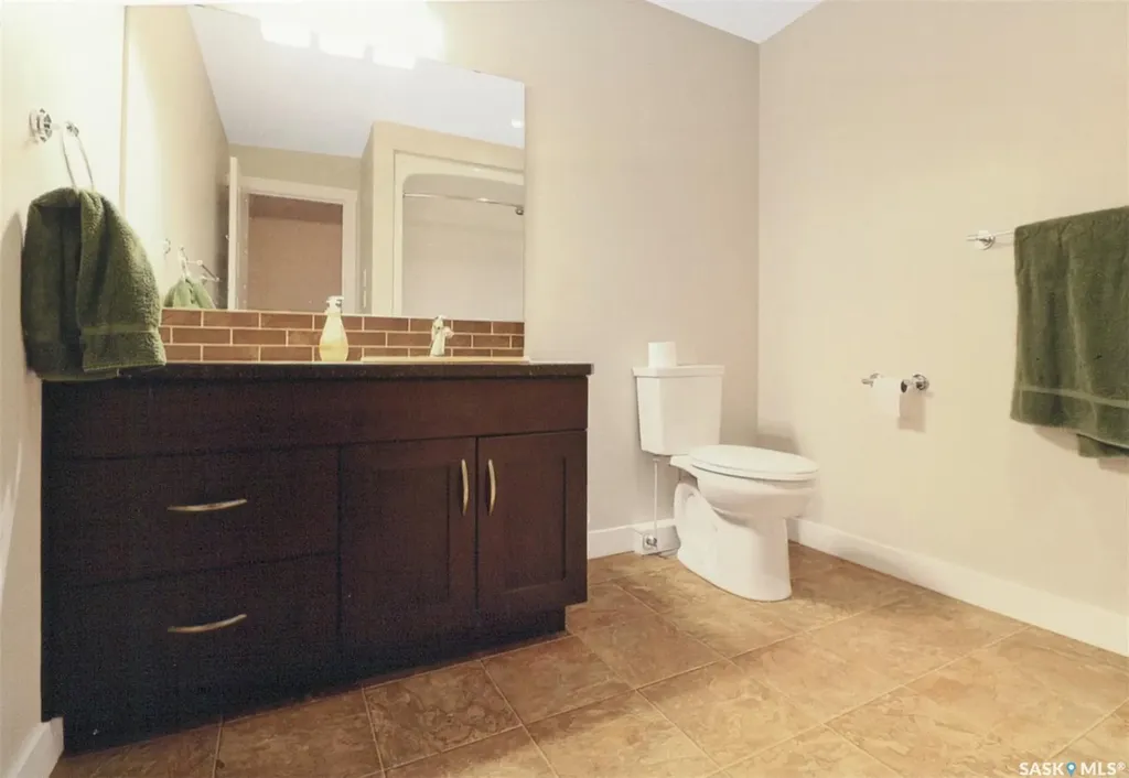 30 West Park Drive Battleford SK S0M 0E0