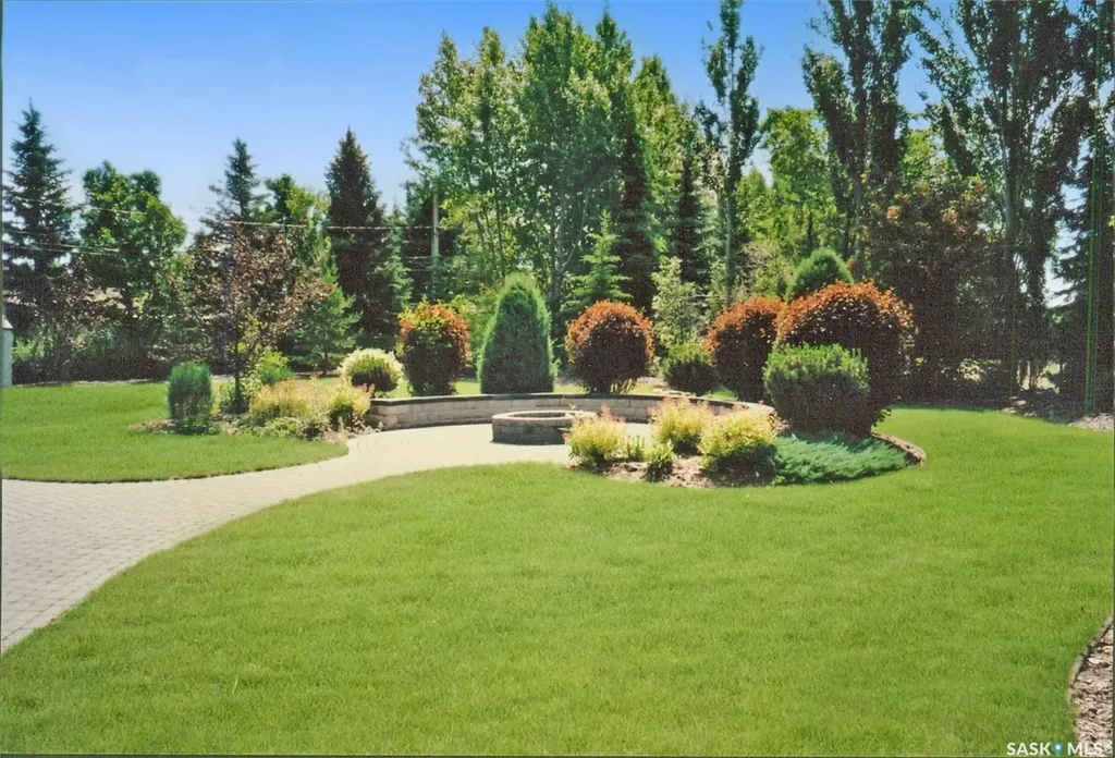 30 West Park Drive Battleford SK S0M 0E0