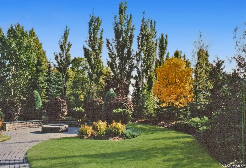 30 West Park Drive Battleford SK S0M 0E0