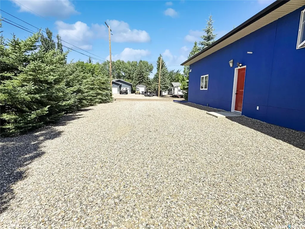 30 West Park Drive Battleford SK S0M 0E0