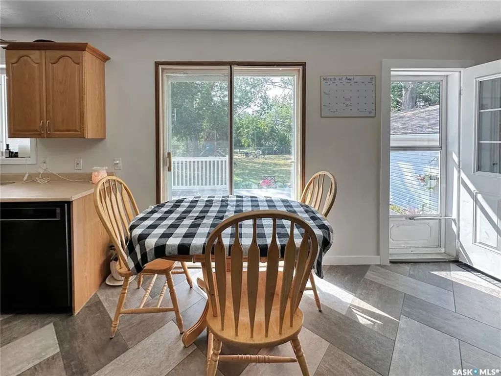 219 4th Avenue Whitewood SK S0G 5C0