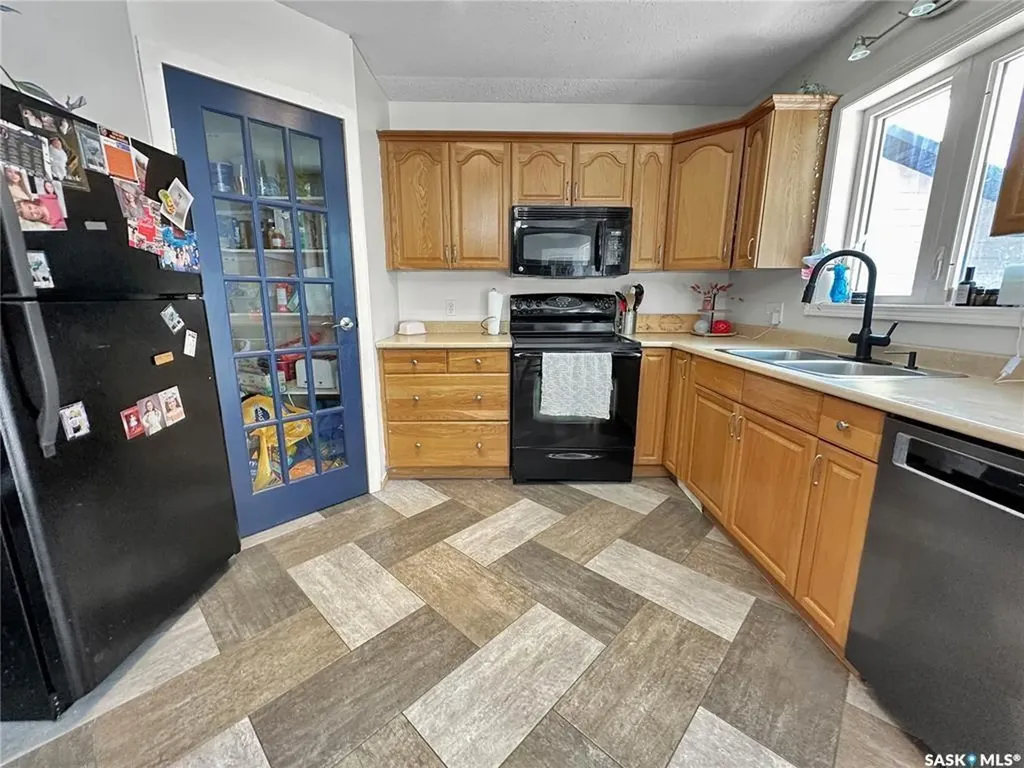 219 4th Avenue Whitewood SK S0G 5C0
