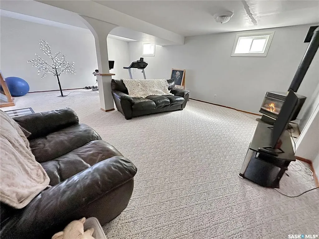 219 4th Avenue Whitewood SK S0G 5C0