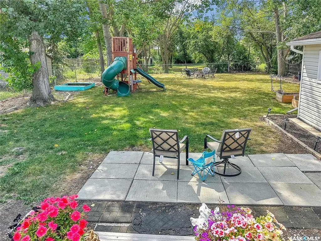 219 4th Avenue Whitewood SK S0G 5C0