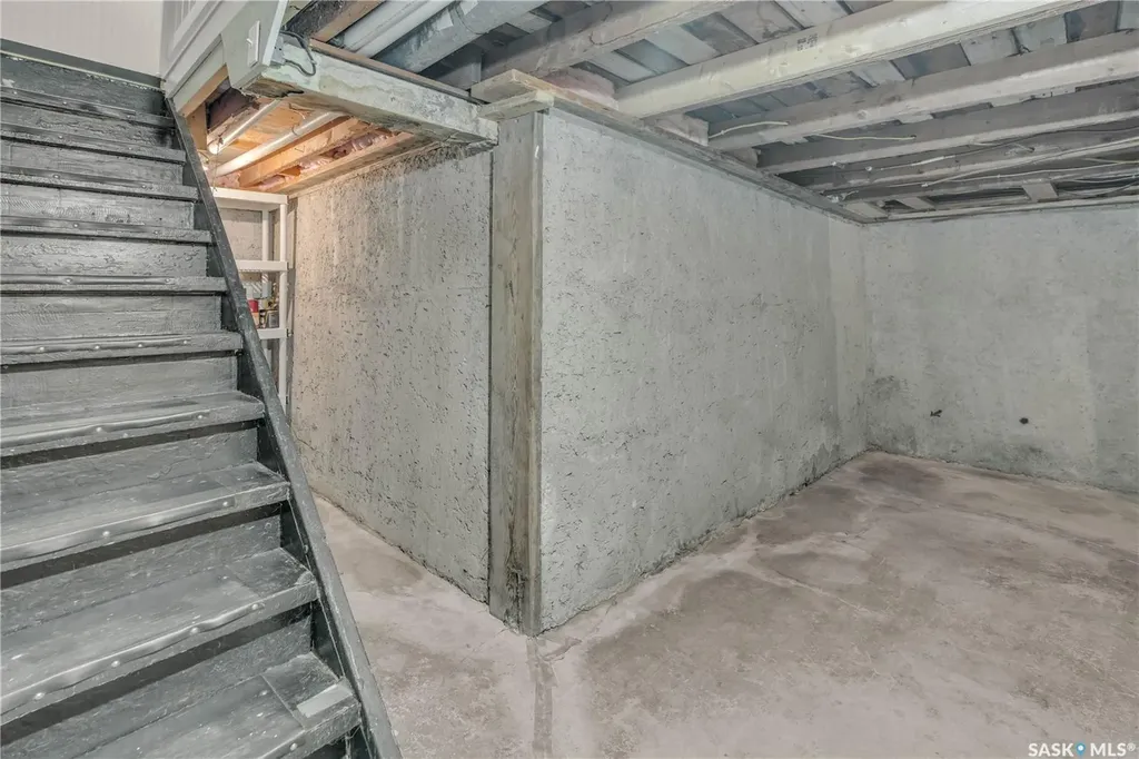 2223 Toronto Street Regina SK S4P 1N5