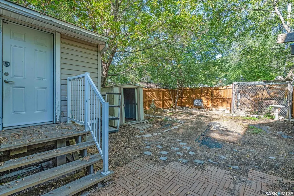 2223 Toronto Street Regina SK S4P 1N5