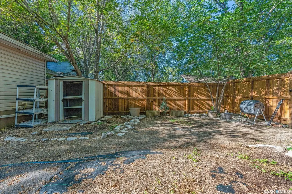2223 Toronto Street Regina SK S4P 1N5