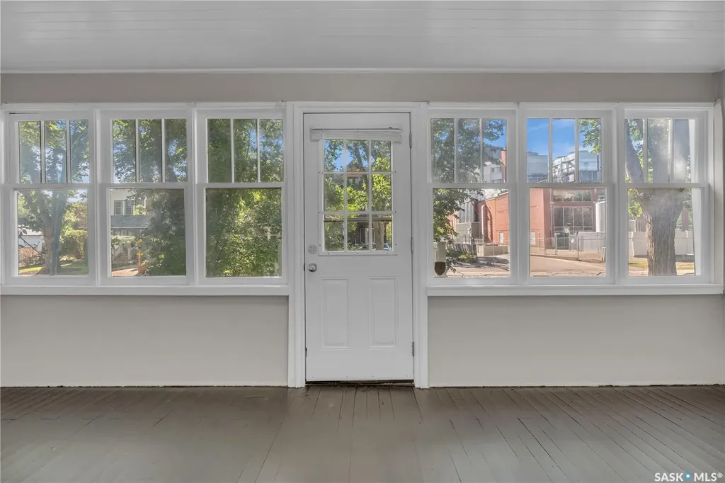 2223 Toronto Street Regina SK S4P 1N5