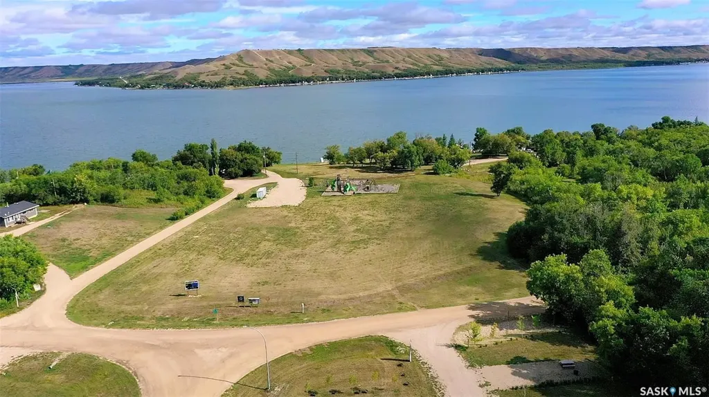 14 Poplar Trail Crooked Lake SK S0G 2B0