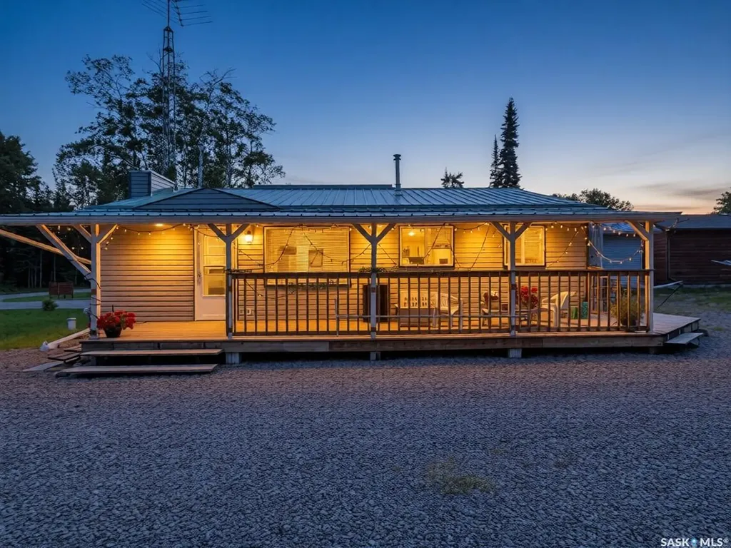 28 Andrews Avenue Candle Lake SK S0J 3E0